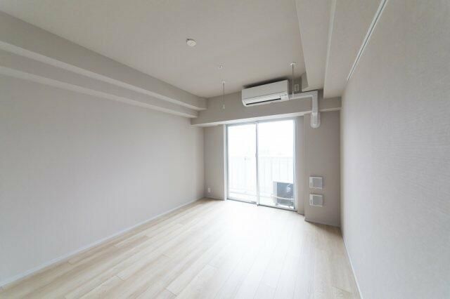 居室・リビング　ゆったり過ごせる居間です