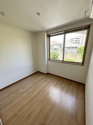 居室・リビング　同施工タイプ