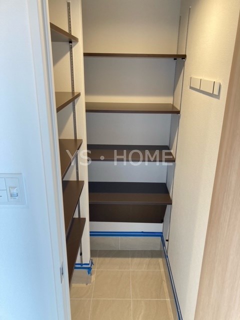 玄関　シューズインクローゼット