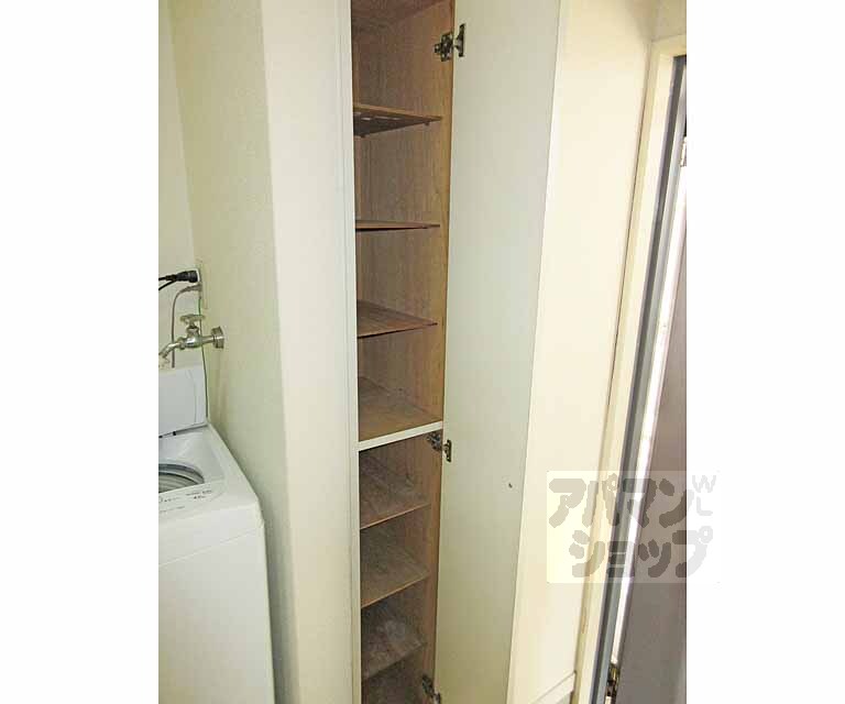 収納　シューズボックス・・