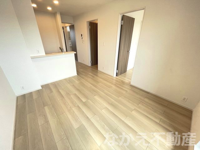 居室・リビング　こちらのリビングで趣味の時間をお楽しみください