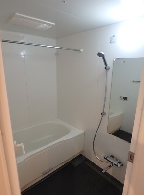 バス・シャワールーム　バス