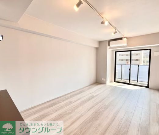 居室・リビング　※別号室参考写真