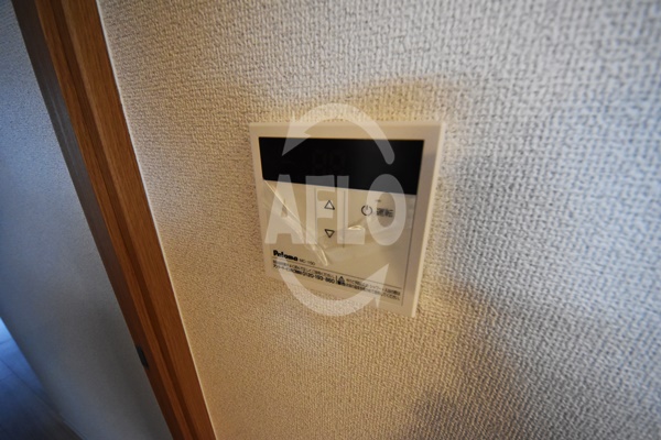 その他設備　ヴィラナリー関目　給湯器