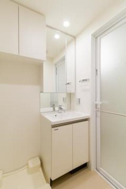 洗面設備　※写真は同タイプ住戸です。