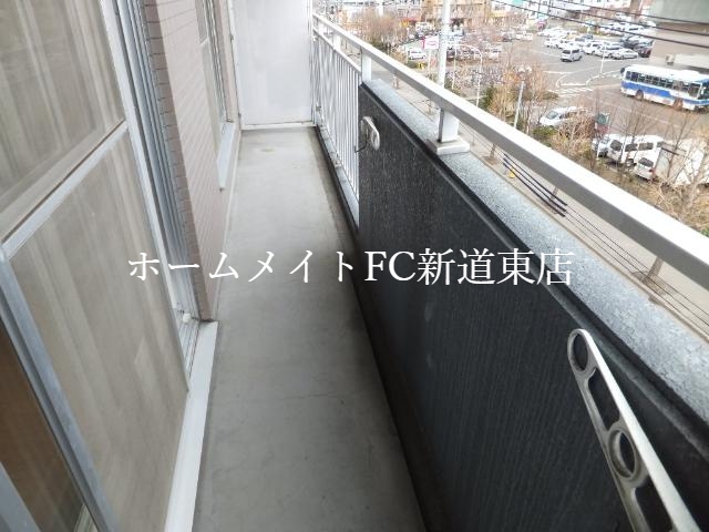バルコニー　ベランダ