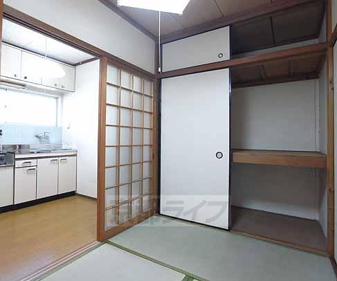 居室・リビング　３帖和室です。