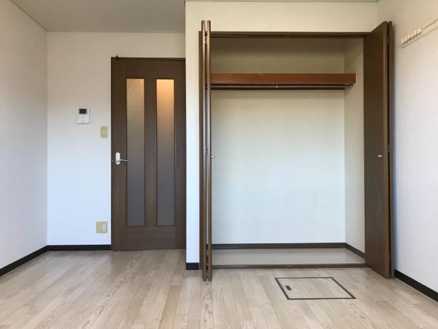 居室・リビング　洋室