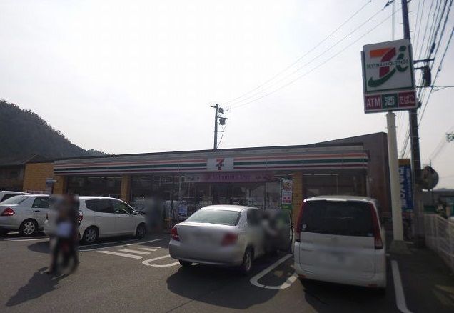 コンビニ　セブンイレブン（コンビニ）まで350m