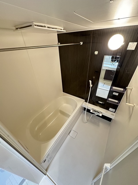 バス・シャワールーム　別部屋参考写真です