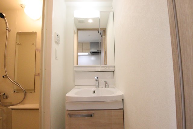 洗面設備　※別部屋参考写真となります※