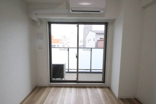 バルコニー　※別部屋参考写真となります※