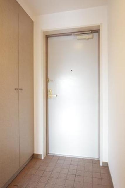 玄関　※写真は同タイプ住戸です。