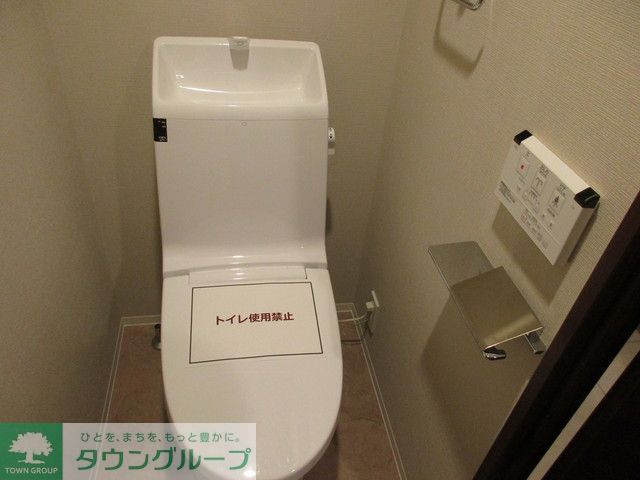 トイレ　Aタイプ2016年7月撮影 同タイプ1001号室の写真です。