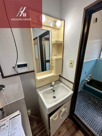 洗面設備　コンパクトで使いやすい洗面所