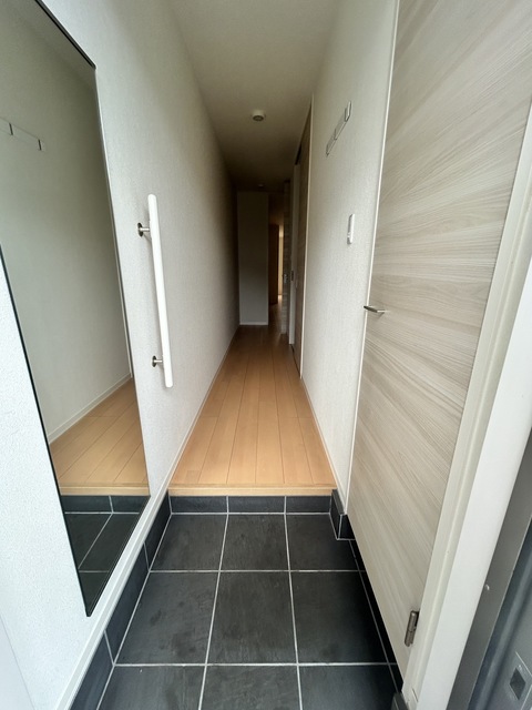 玄関　別部屋参考写真です