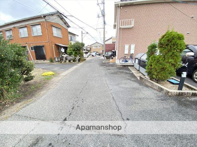 その他　前面道路（その他）まで0m