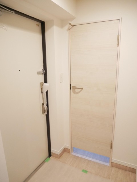 玄関　※建築中の為、現況優先です。
