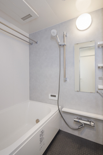 バス・シャワールーム　※写真は同タイプ住戸です。
