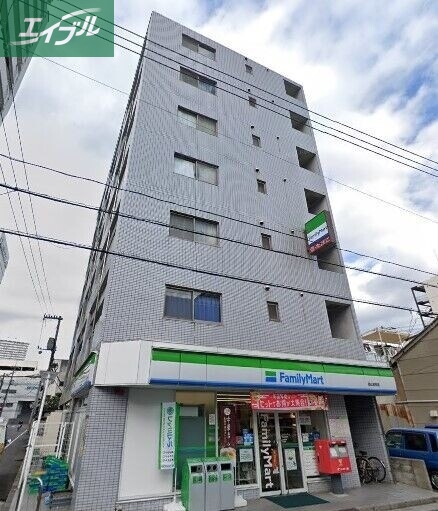 コンビニ　ファミリーマート岡山岩田店（コンビニ）まで177m