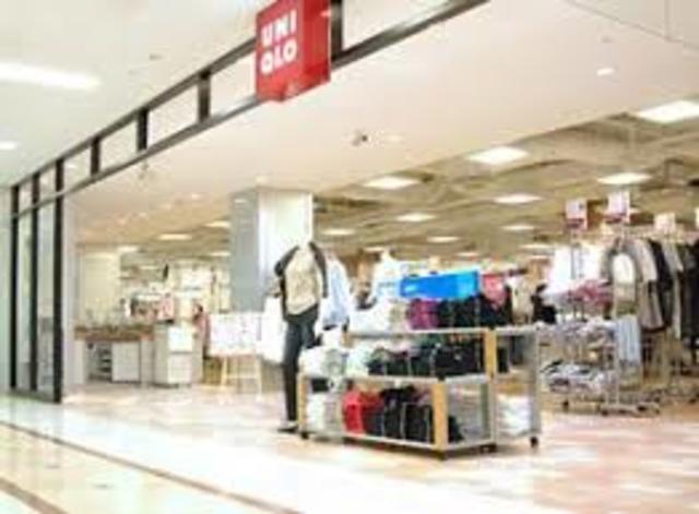 ショッピングセンター　ユニクロ岸和田カンカンベイサイドモール店（ショッピングセンター）まで1535m