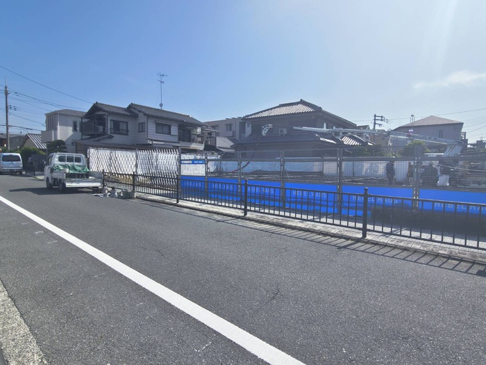 建物外観　建築中