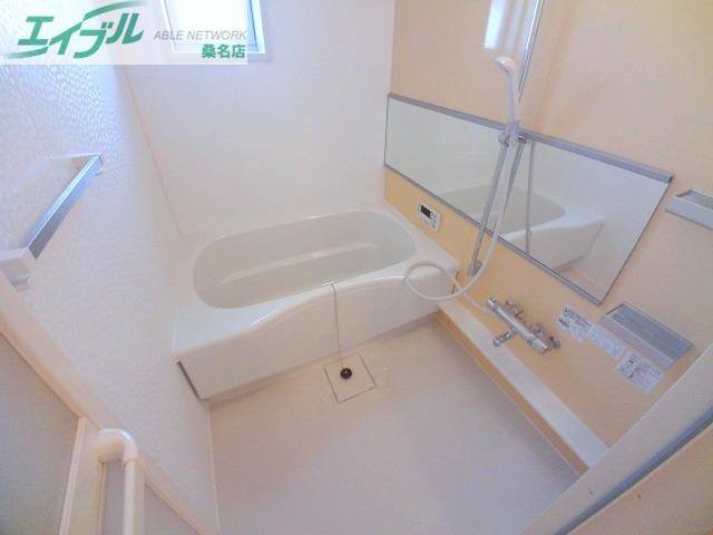 バス・シャワールーム　別部屋参考写真です