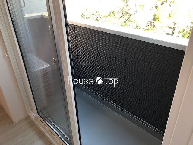 バルコニー　●実際のお部屋の写真です