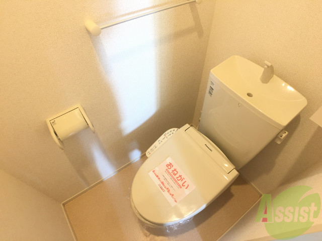 トイレ　ウォシュレット付きトイレと聞くと安心しちゃいますよね。