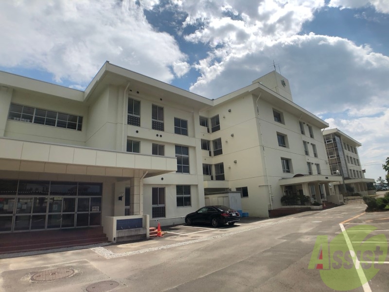 小学校　鶴が丘小学校（小学校）まで862m
