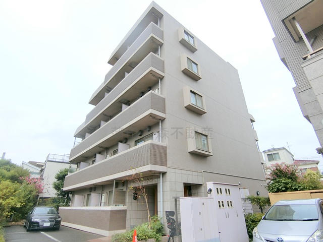 建物外観　2002年8月築　RC鉄筋コンクリート造地上5階建て総戸数2