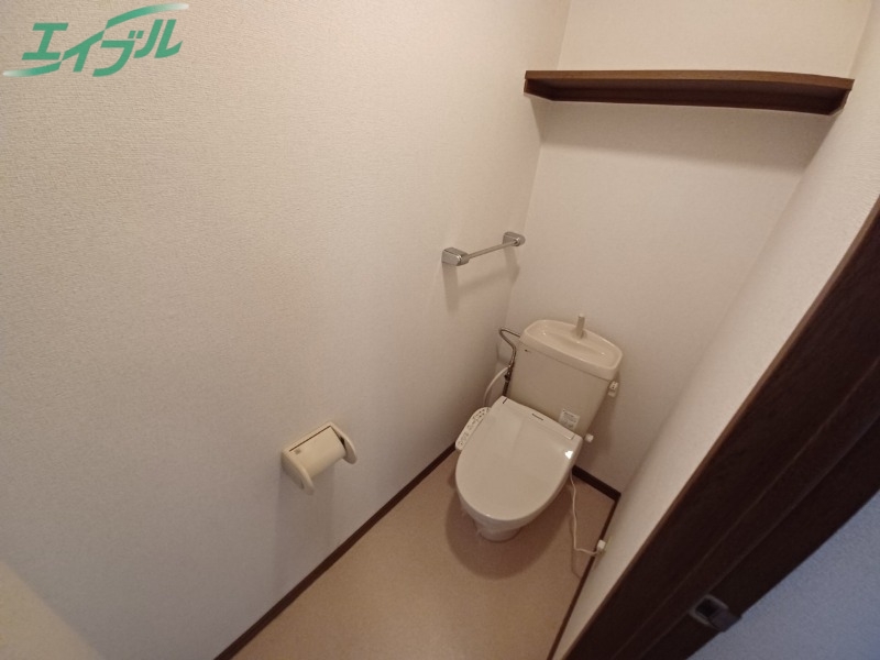 トイレ　同型参考写真