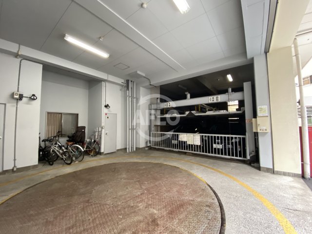 駐車場　エクセルOGM　駐車場