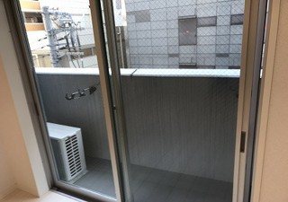 バルコニー　※別部屋の参考写真です。