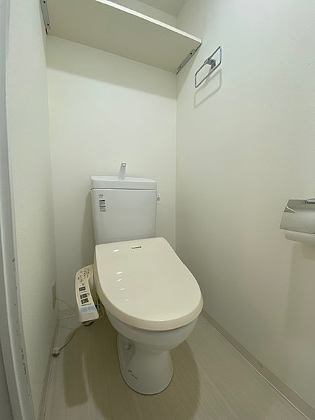 トイレ　※同施工会社のイメージ写真※