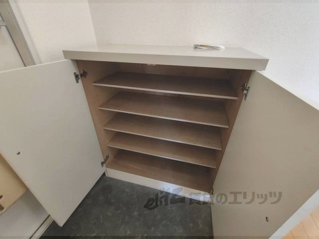 収納　下駄箱