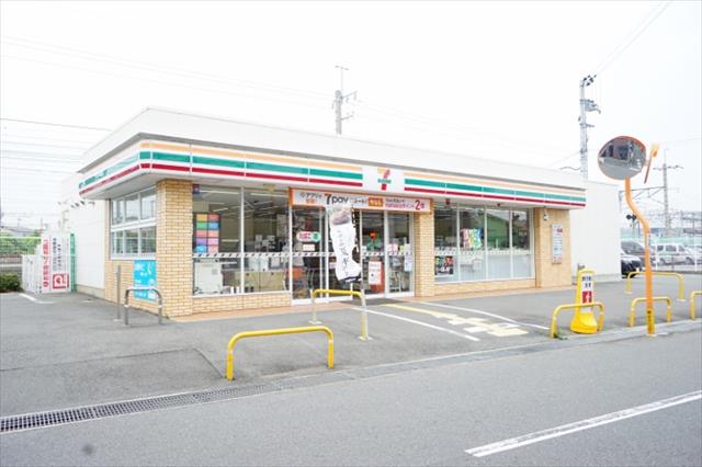 コンビニ　セブンイレブン（コンビニ）まで1490m