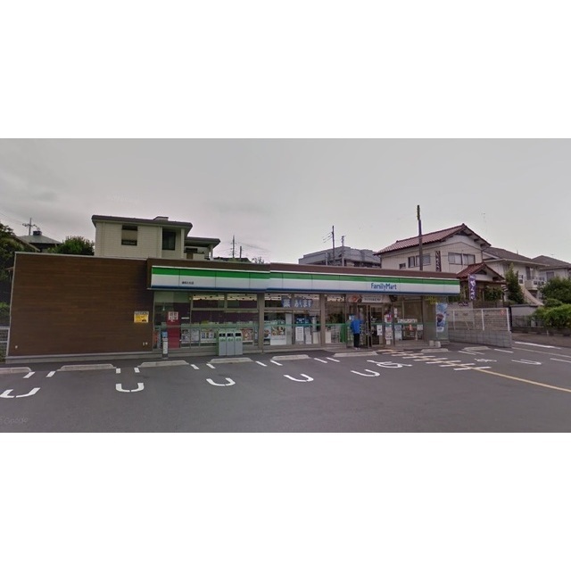 コンビニ　ファミリーマート浦和本太店（コンビニ）まで250m