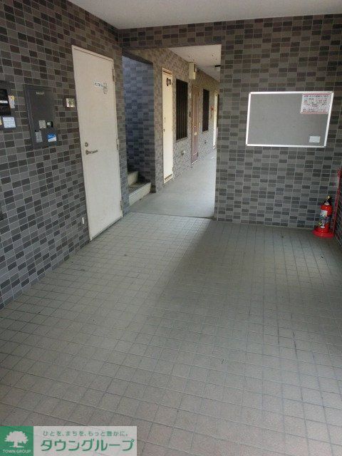 エントランス　エントランス