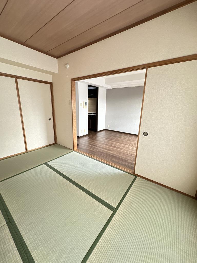 その他部屋・スペース　リビング隣に和室