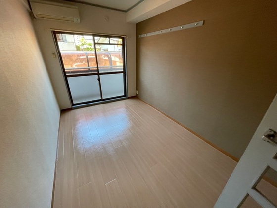 居室・リビング　※別部屋の写真です