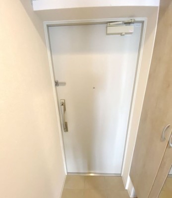 玄関　収納もある玄関です