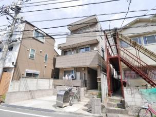 建物外観　閑静な住宅街につき住環境良好♪