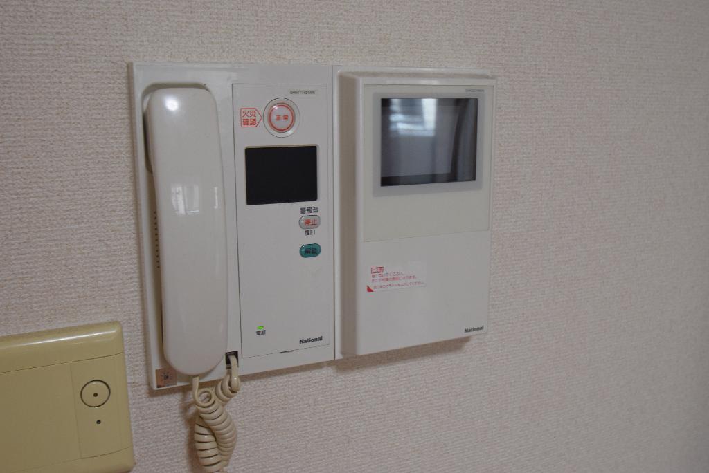 セキュリティ　カメラ付インターホン