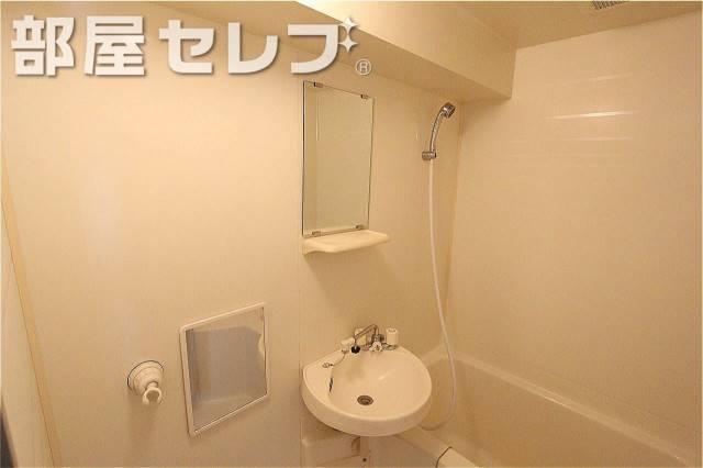 洗面設備　他号室の写真です。