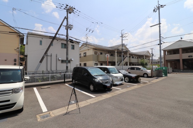駐車場　駐車場