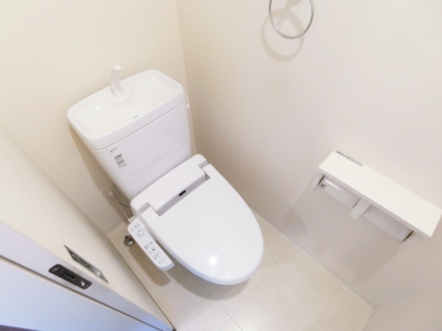 トイレ　ウォシュレット
