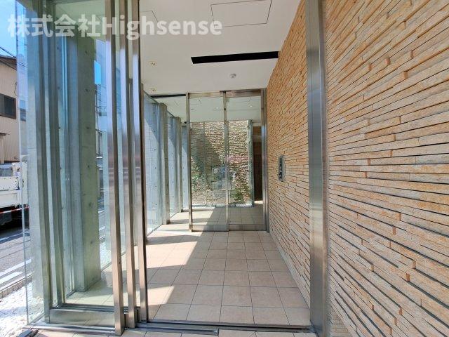 エントランス　建物の内部です