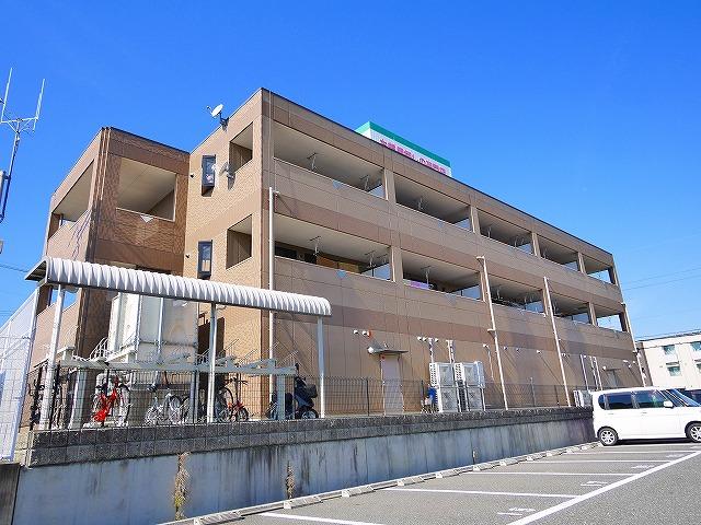 建物外観　落ち着いた雰囲気の外観です