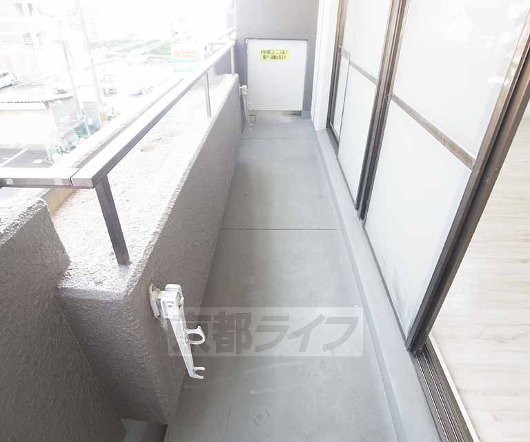 バルコニー　３０２号室写真　２ＬＤＫに改装したお部屋です！